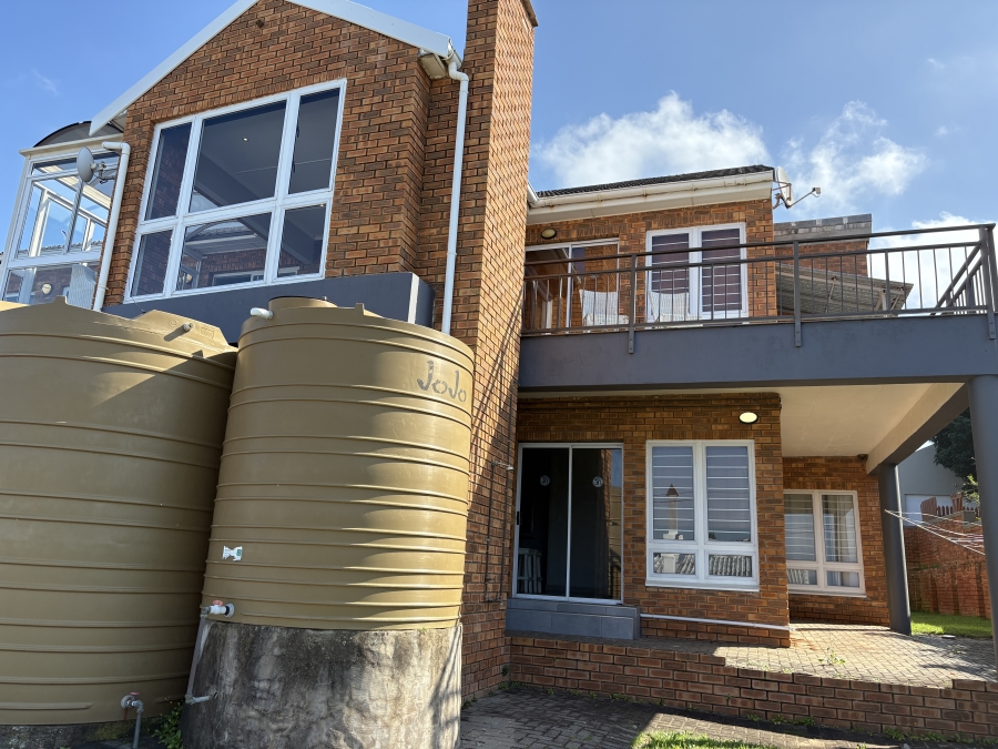 6 Bedroom Property for Sale in Cintsa East Eastern Cape